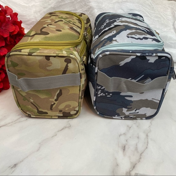 His & Her Camo Toiletry Cosmetic Travel Bag - Picture 7 of 16